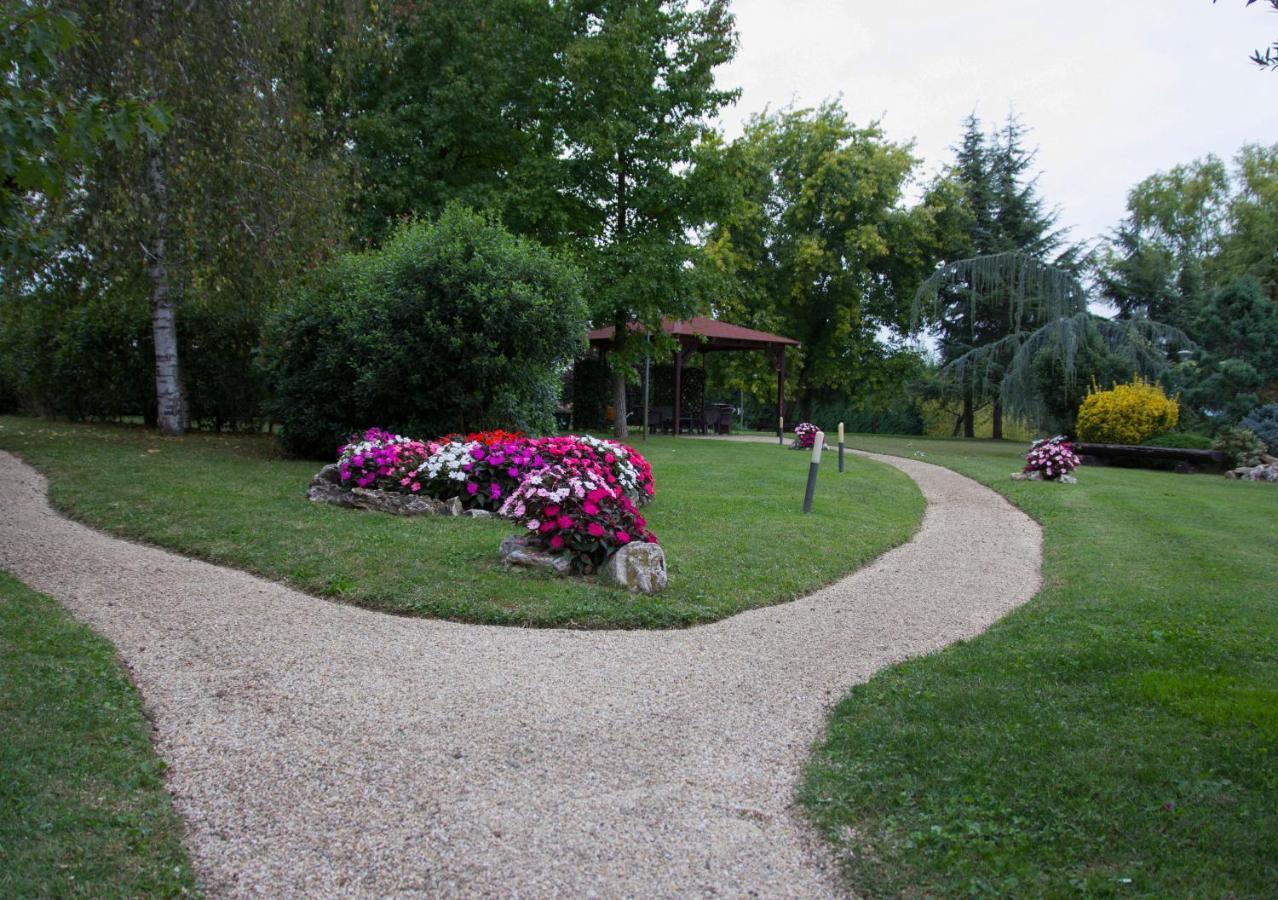 Lo Scoiattolo Piedmont Bike Hotel Pralormo Exteriér fotografie